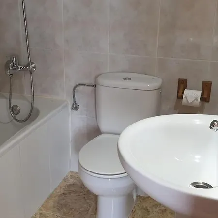 Konukevi Vistamar *