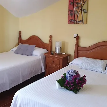 בית הארחה Vistamar 3*